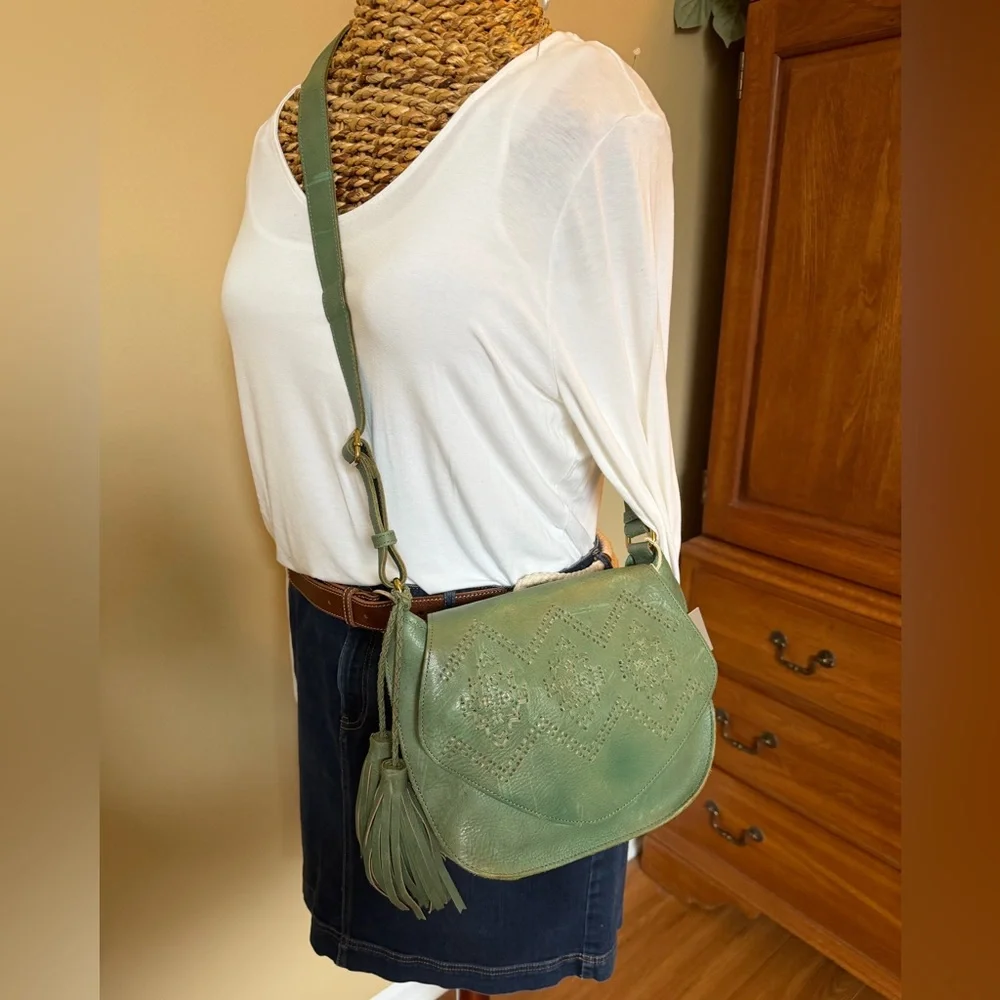 Isabella Fiore crossbody saddle bag, Josephine Shoulder sage - Picture 7 of 8